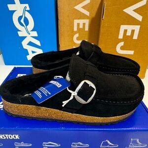 Birkenstock Buckley Shearling Clog- Women’s